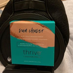 Sun Chaser™ Blur + Sculpt Bronzing Powder from Thrive